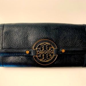 Tory Burch black leather wallet